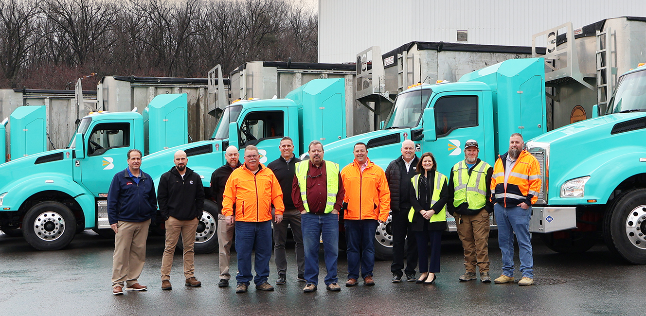 First PacLease Trucks Featuring Cummins X15N Natural Gas Engine Go Into Service